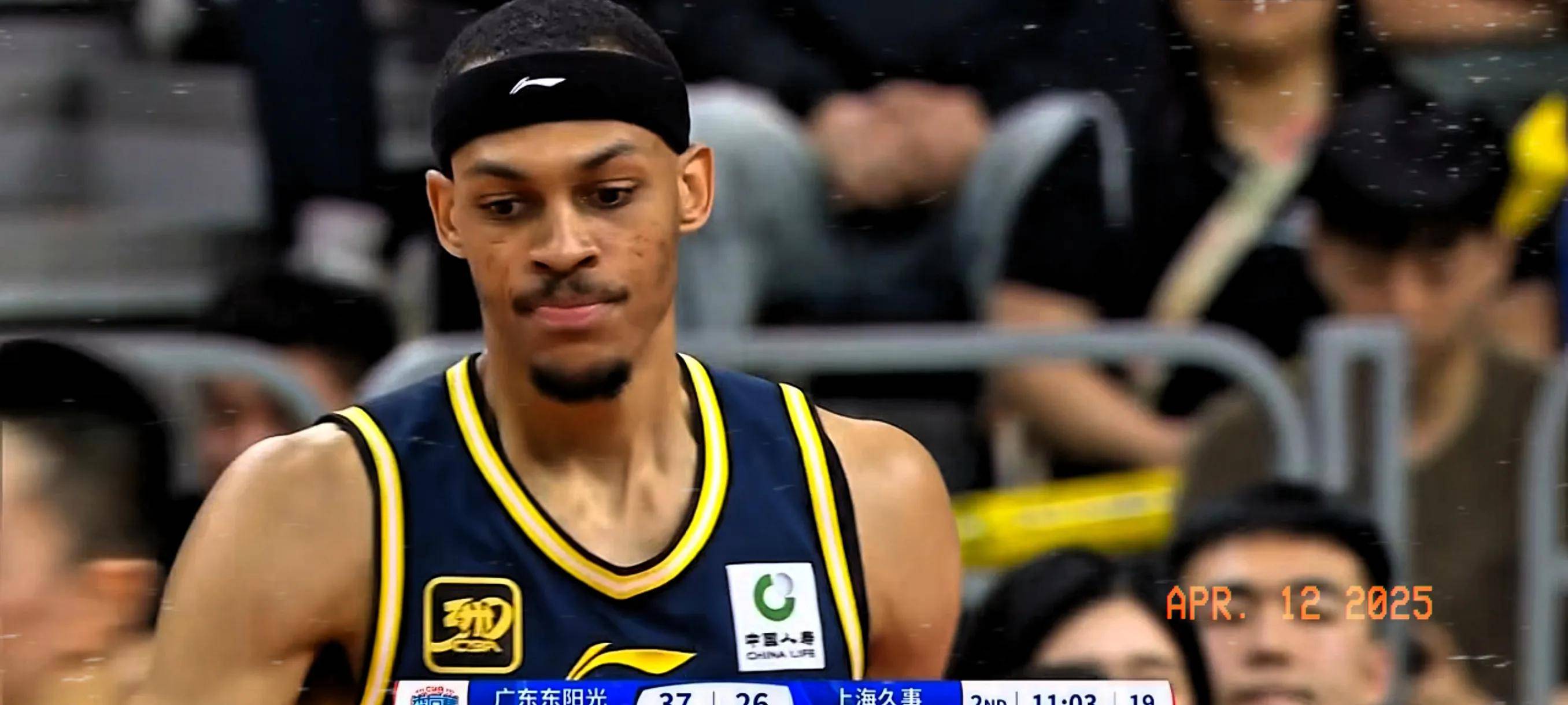 PG-转折点深圳男篮内部沟通；德国杯训练课后攻防权衡；悬念犹存；团队化学反应显著(作为篮球教练如何运用战术体系在复盘总结)